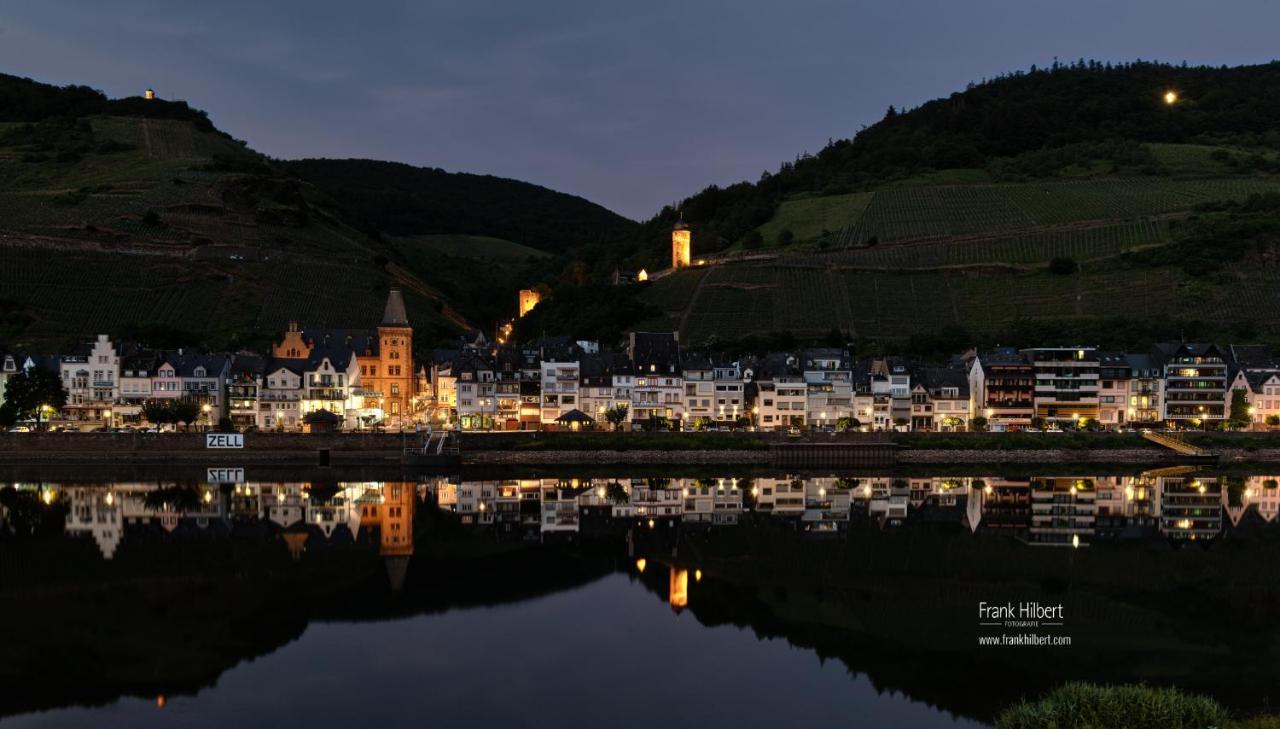 "Ferienhaus An Der Mosel" Zell an der Mosel Exterior photo