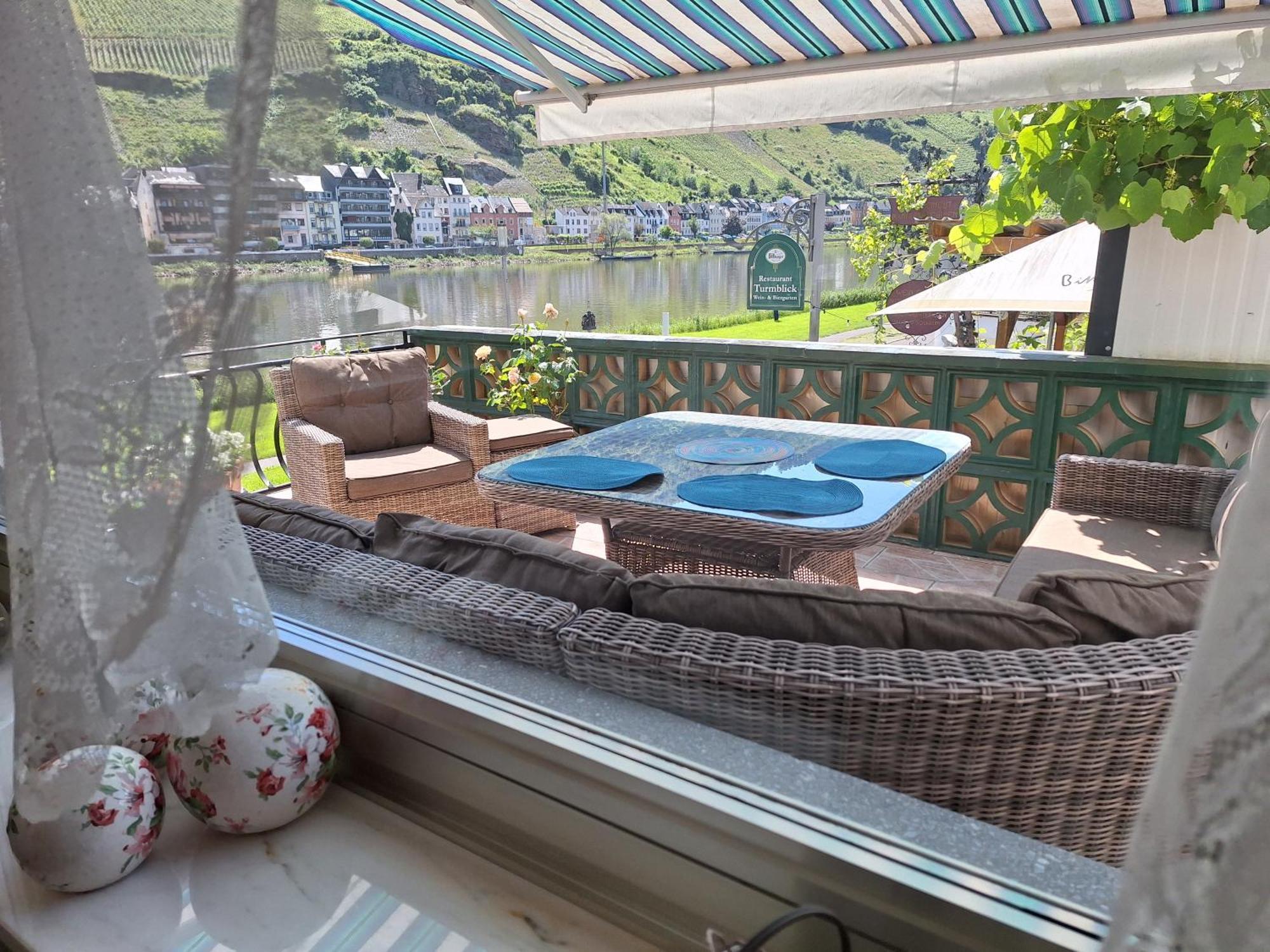 "Ferienhaus An Der Mosel" Zell an der Mosel Exterior photo
