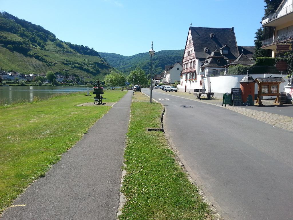 "Ferienhaus An Der Mosel" Zell an der Mosel Exterior photo